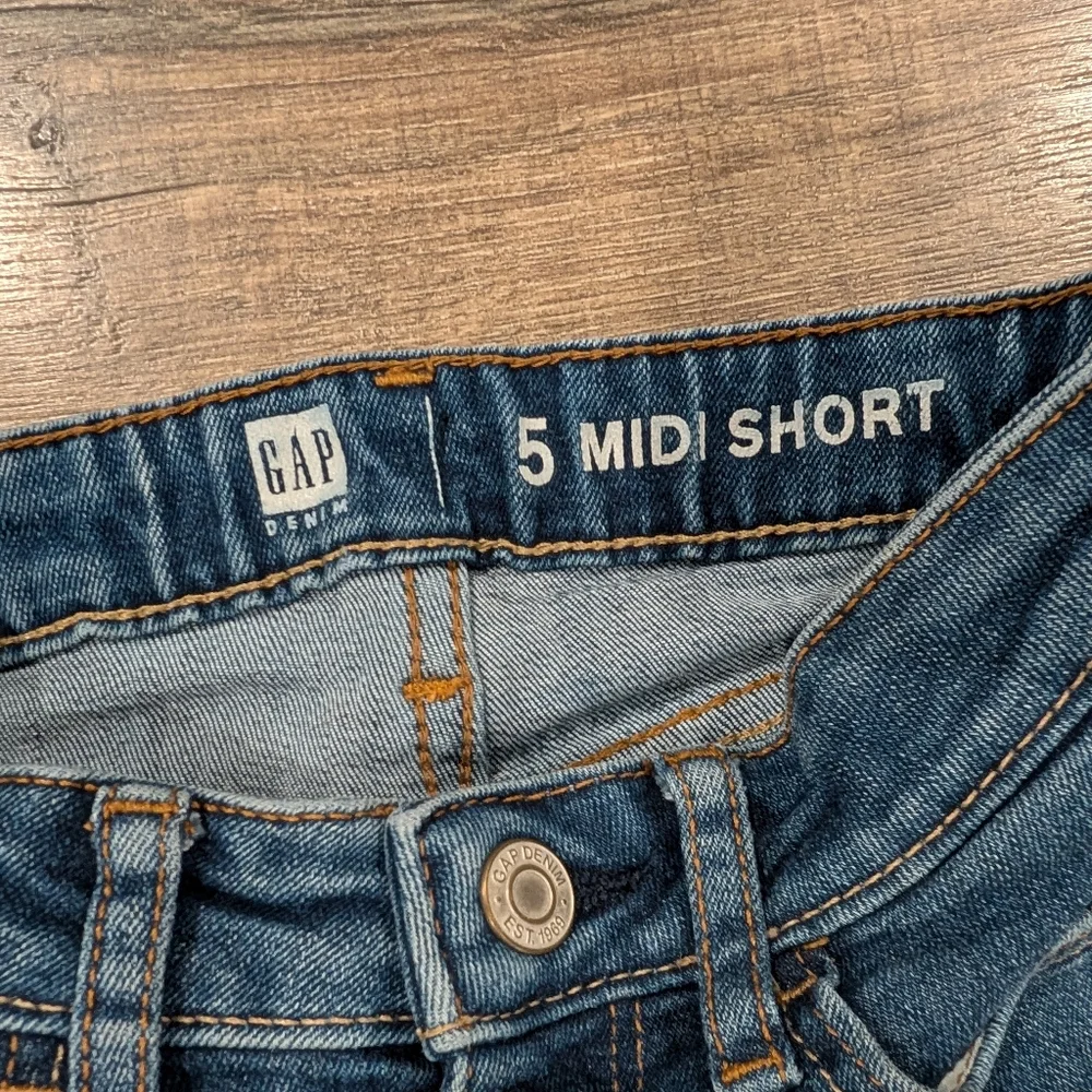 Gap 5T Midi Jean Shorts Medium Blue Denim Denim Adjustable Waist Girls